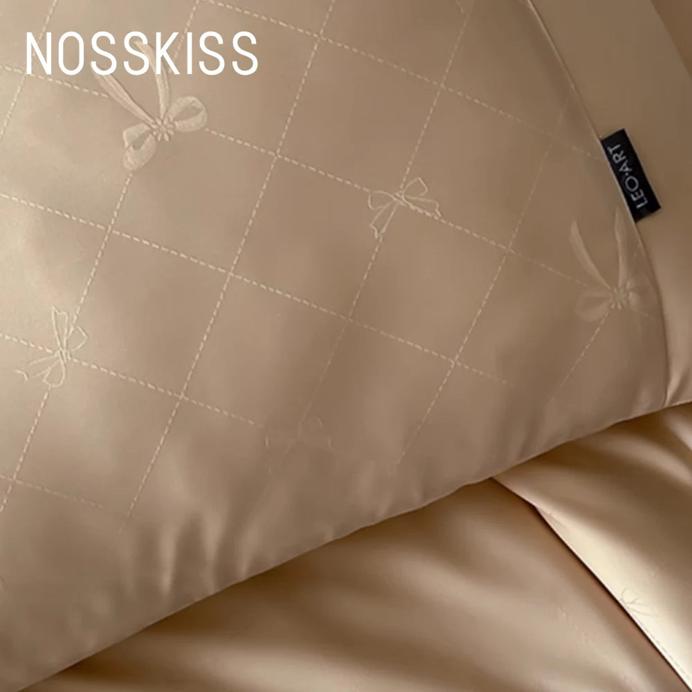 Four-piece bedding set